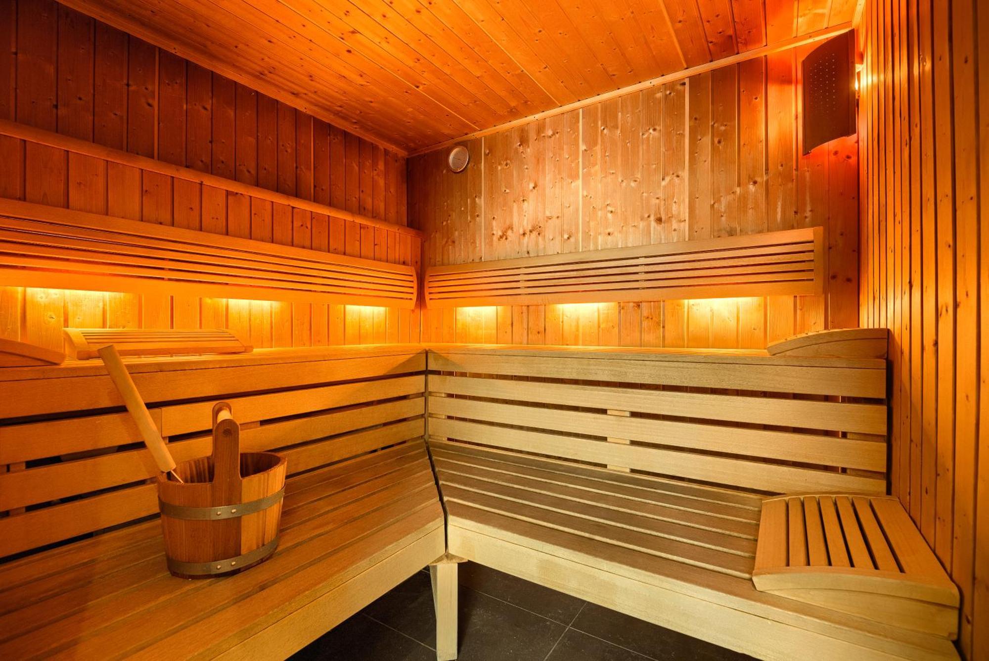 Sunny Bliss Polanki Klonowa, 350m Beach, Pool, Sauna, Gym Apartment Kolobrzeg