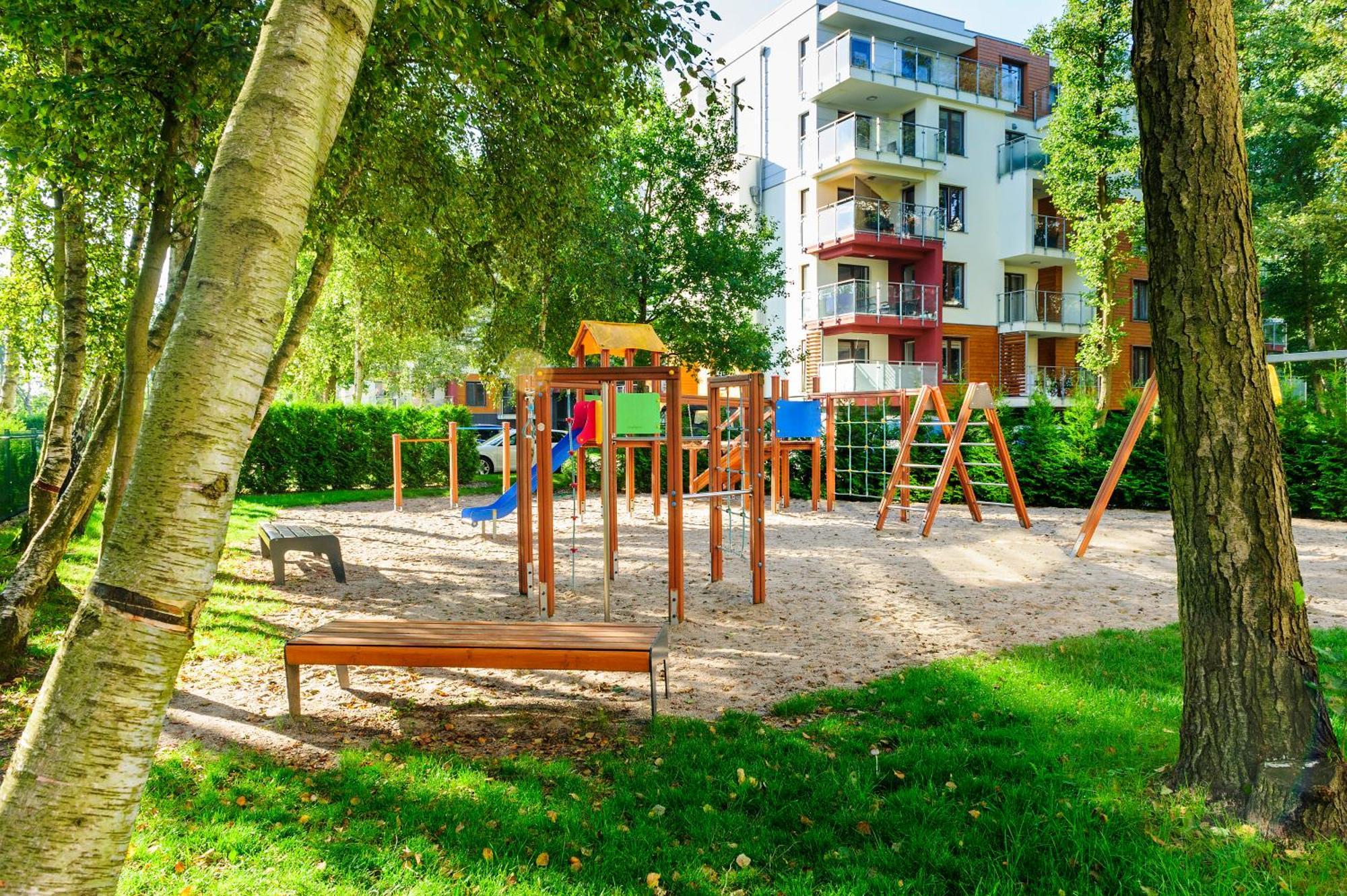 Sunny Bliss Polanki Klonowa, 350m Beach, Pool, Sauna, Gym Kolobrzeg