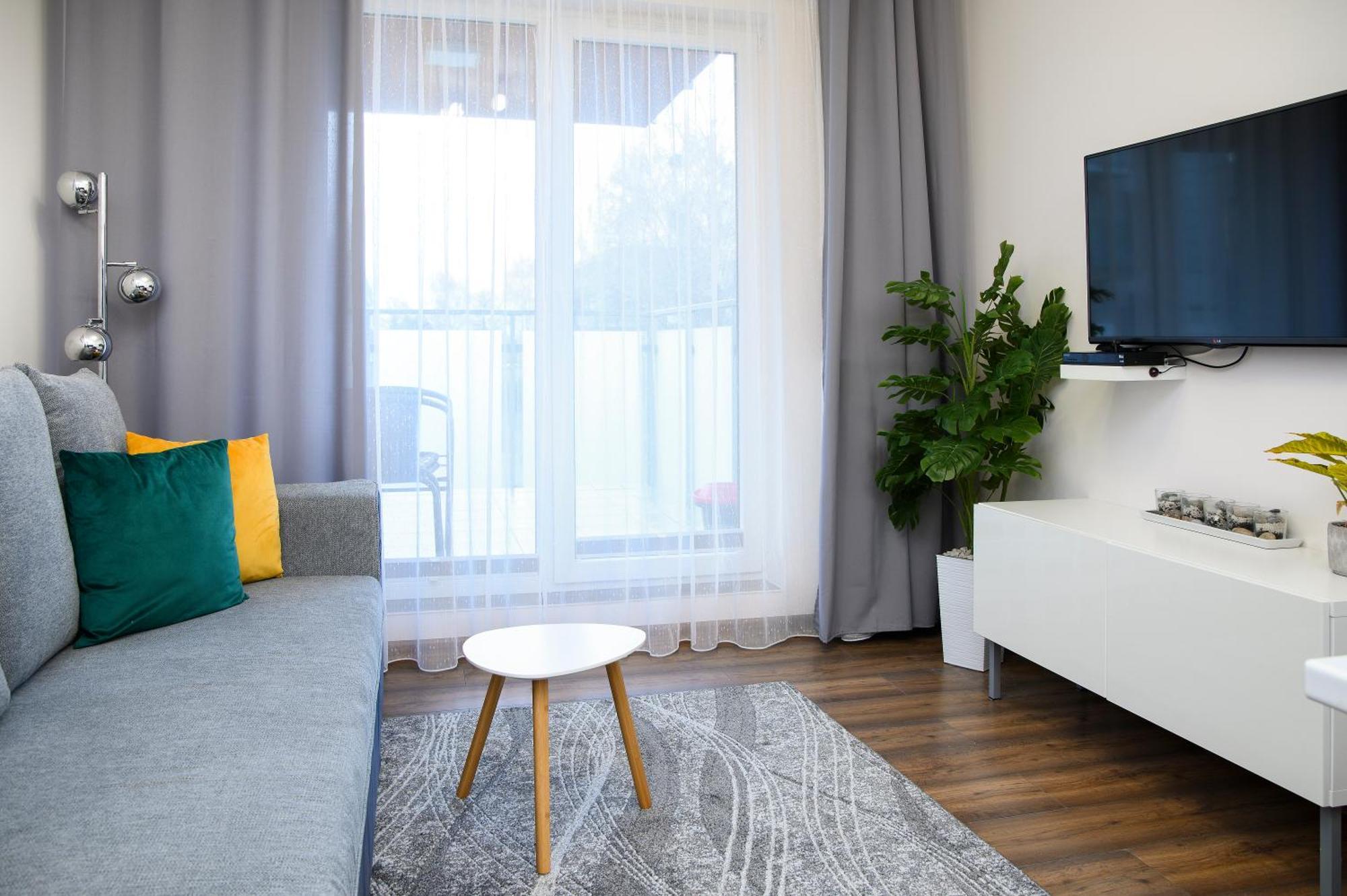 Apartment Sunny Bliss Polanki Klonowa, 350m Beach, Pool, Sauna, Gym *